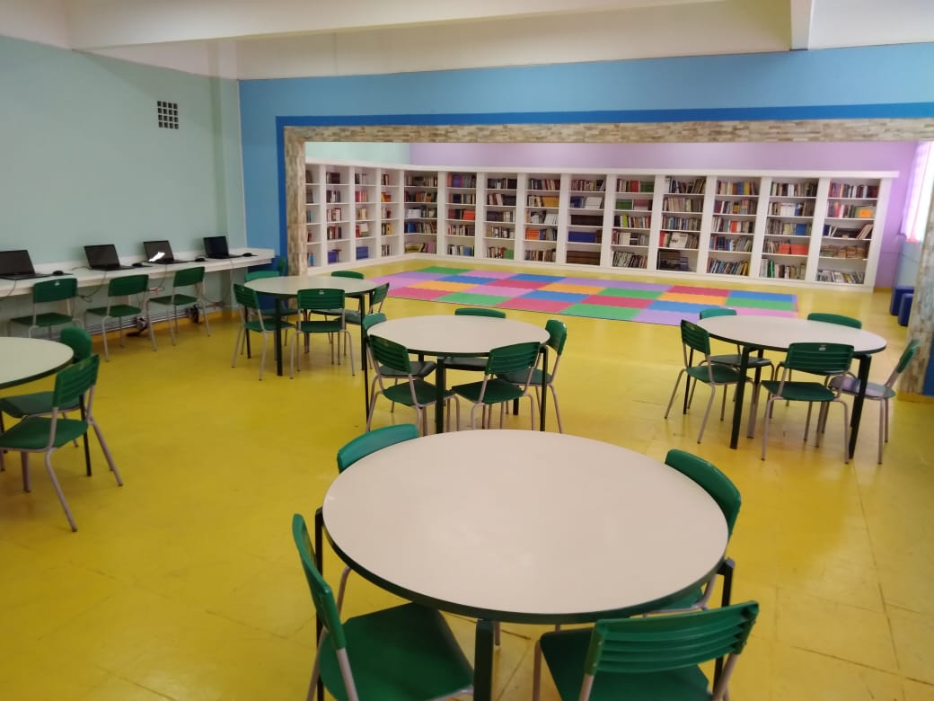fotos – Tudo educa, tudo ensina – EE Carvalho Senne